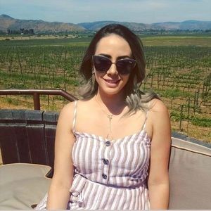 Meet your Posher, Danyella